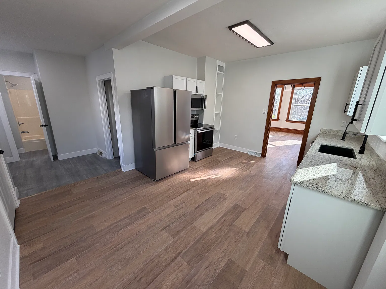 3 bed, 1778 sqft, $1,600 — Photo 2