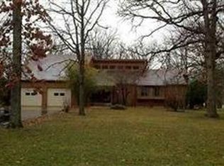 20620 NE Oakwood Dr, Lebanon, MO 65536