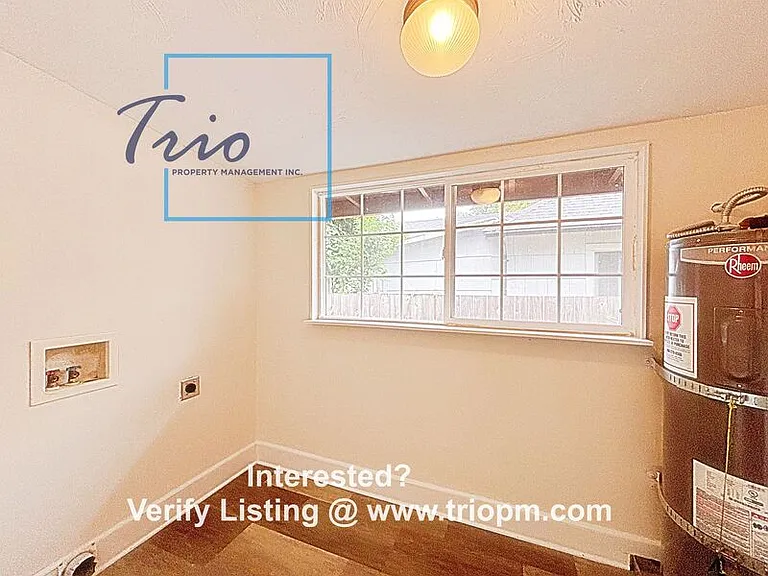 1044 W 8th Ave — Photo 20