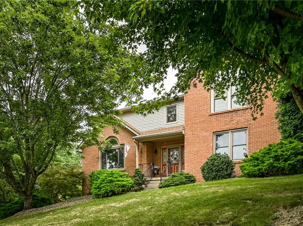 217 Meadow Spring Rd, Greensburg, PA 15601