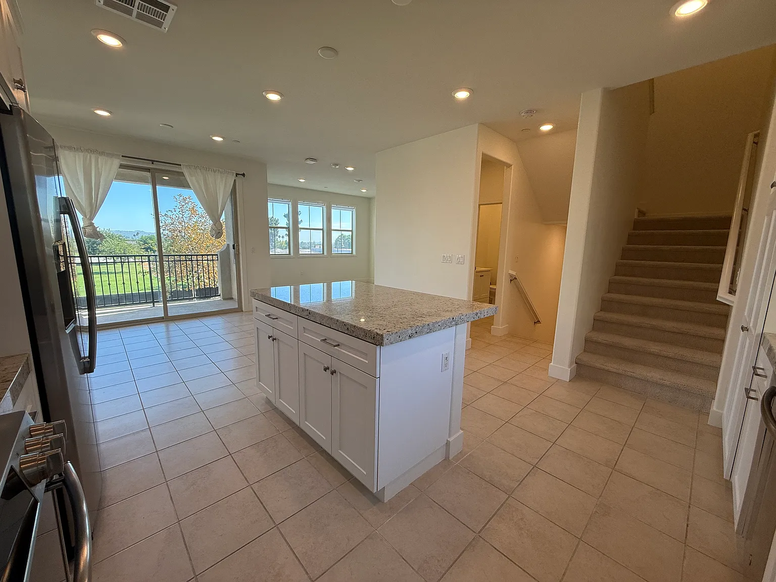 2 bed, 1483 sqft, $3,700 — Photo 3