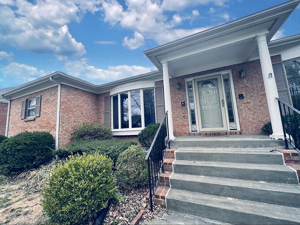 1st image of 1009 Honeycreek Dr
