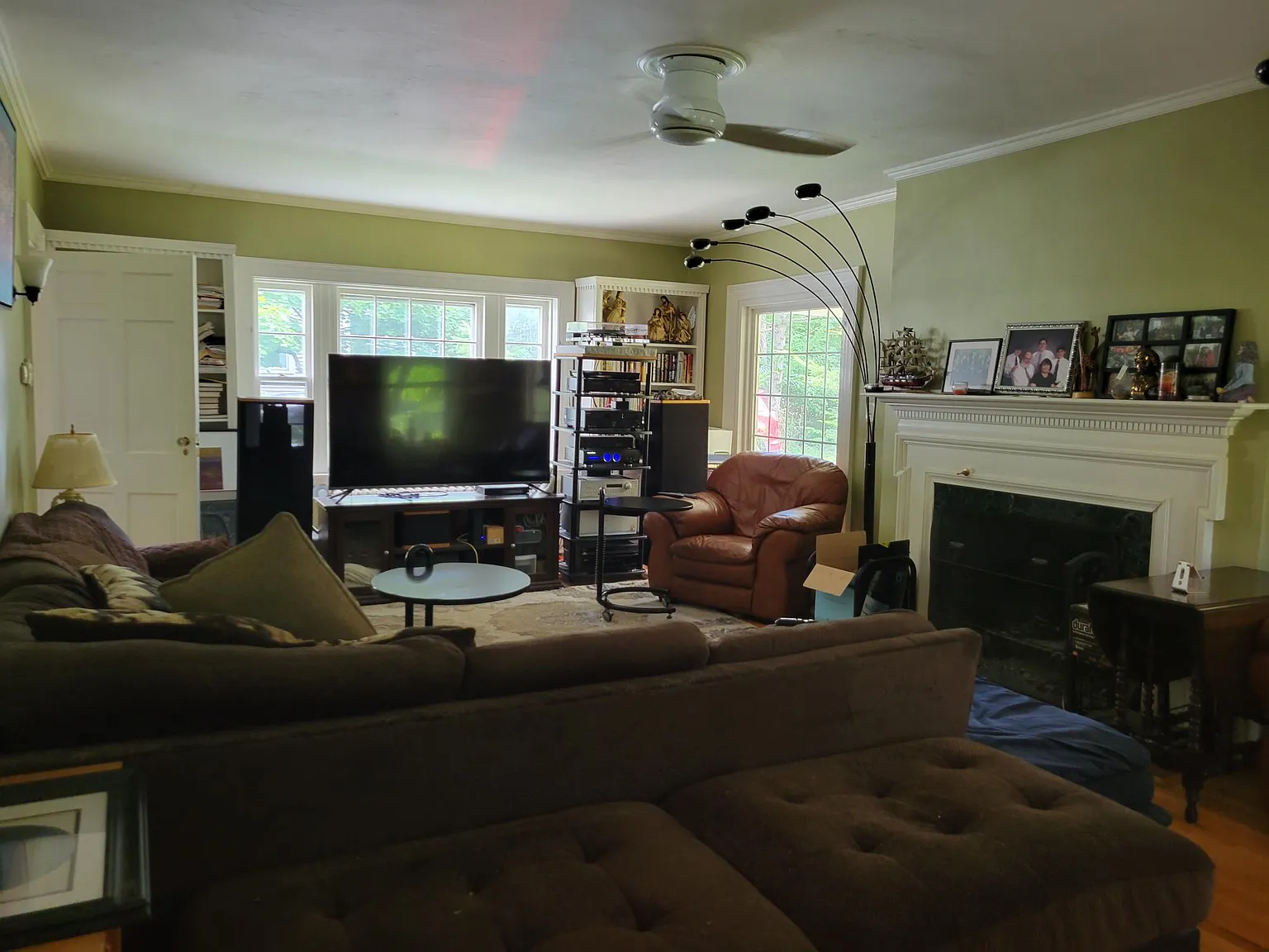 6 bed, 2.5 bath, 2510 sqft, $600 — Photo 4