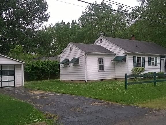 2nd image of 5661 Rosslyn Ave