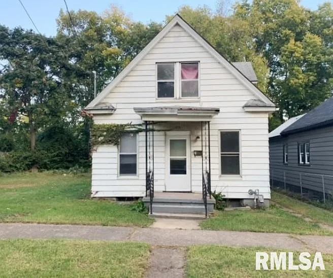 423 7th St photo 1