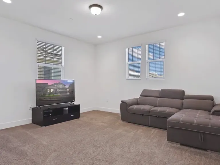 1670 Dedini Ln — Photo 17