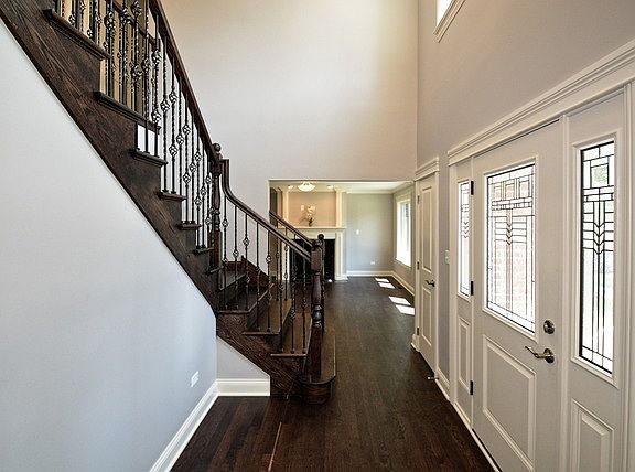 5th image of 5154 W 91st St