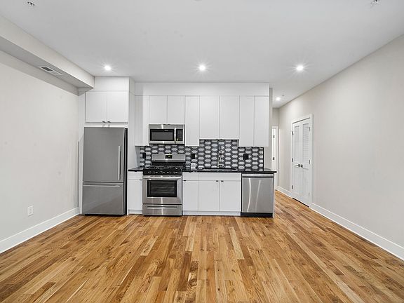 4th image of 2633 Annin St #1R
