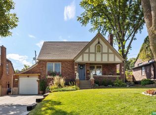 5135 Blondo St, Omaha, NE 68104