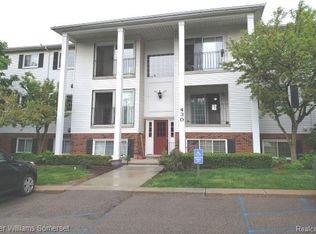 430 Baldwin Ave APT 60, Rochester, MI 48307