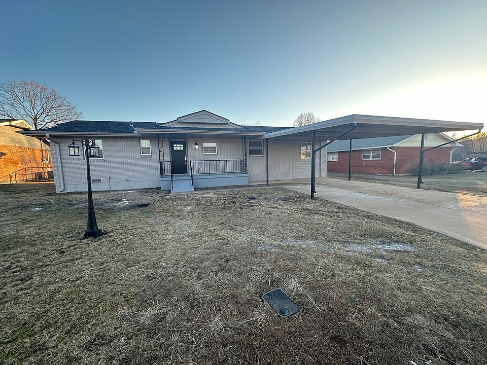 1st image of 4205 SE Camden Way