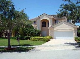 901 Crestview Cir, Weston, FL 33327