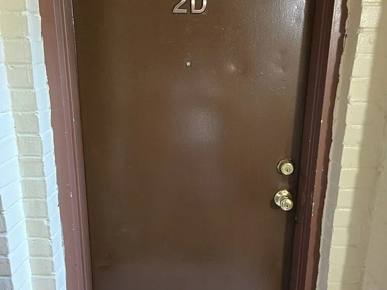 208 Kenilworth Ave NE — Photo 16