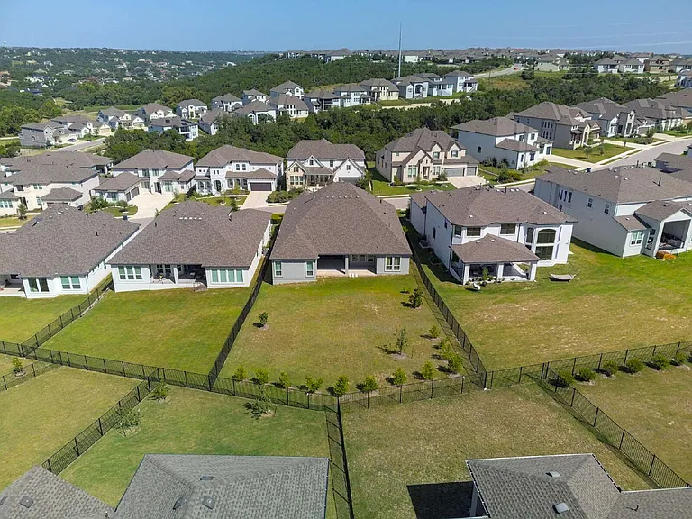 921 Trevi Fontana Dr — Photo 47