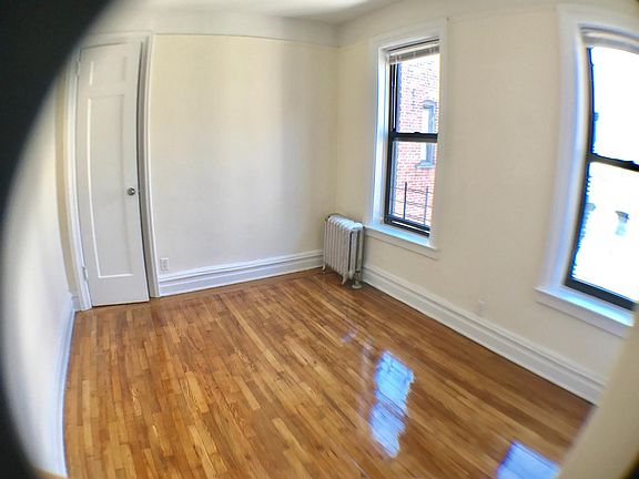 5th image of 3070 34th St APT 5B