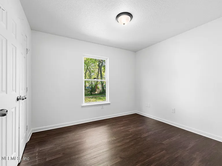 1470 Windle St — Photo 15