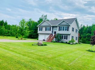 13 Gamache Ln, Saint Albans, VT 05478