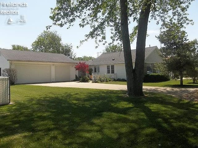 1st image of 443 N Idlewild Dr