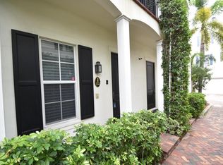 132 Madison Ln, Delray Beach, FL 33444