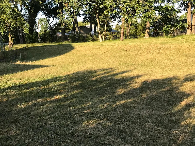 62 Western Dr — Photo 36