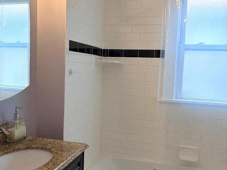 5540 N Luna Ave #2 — Photo 10