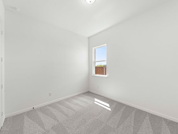 Aster Park - Farwell Interior Image 5