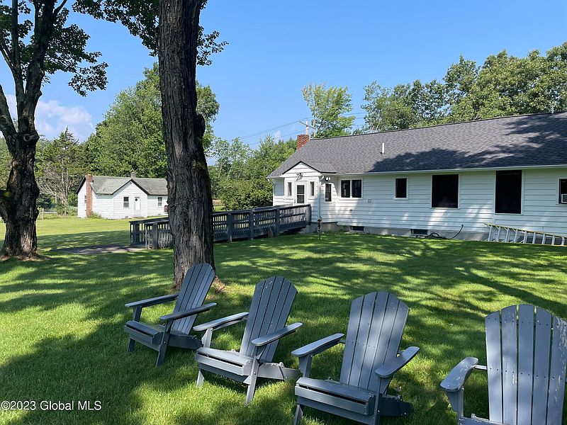 2nd image of 632 Lake Avenue