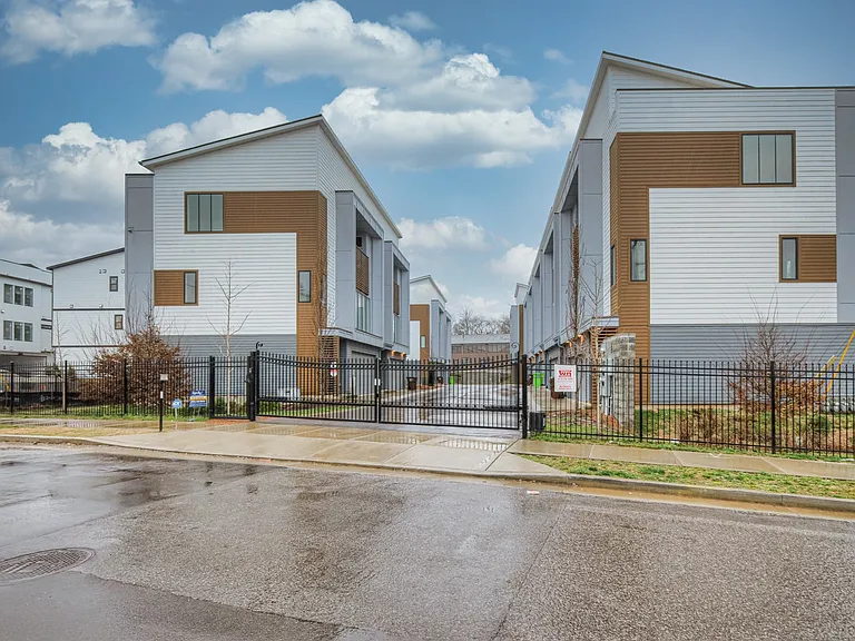 227 Oceola Ave #4 — Photo 30