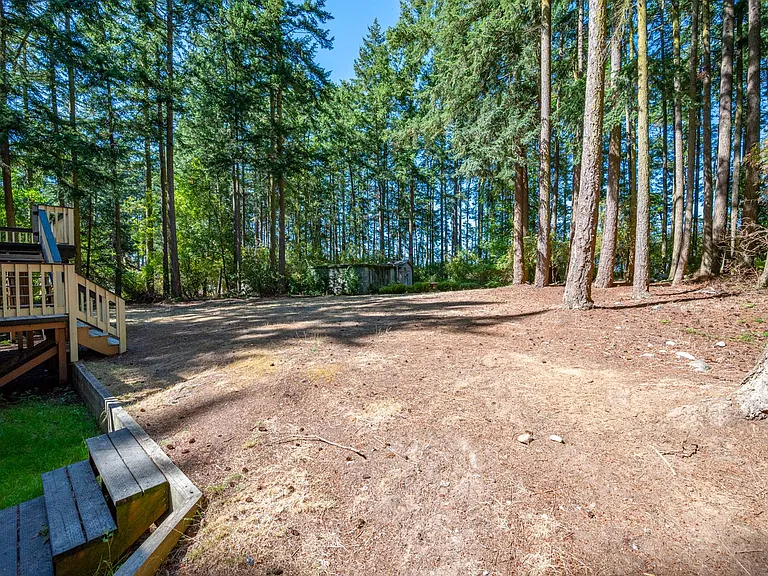 1638 Fern Pl — Photo 27