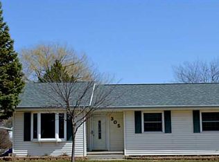 305 22nd Ave SW, Altoona, IA 50009