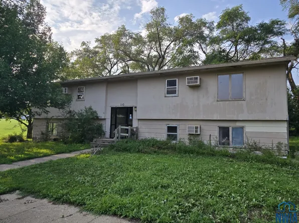 100 Grant Ave, Volin, SD 57072