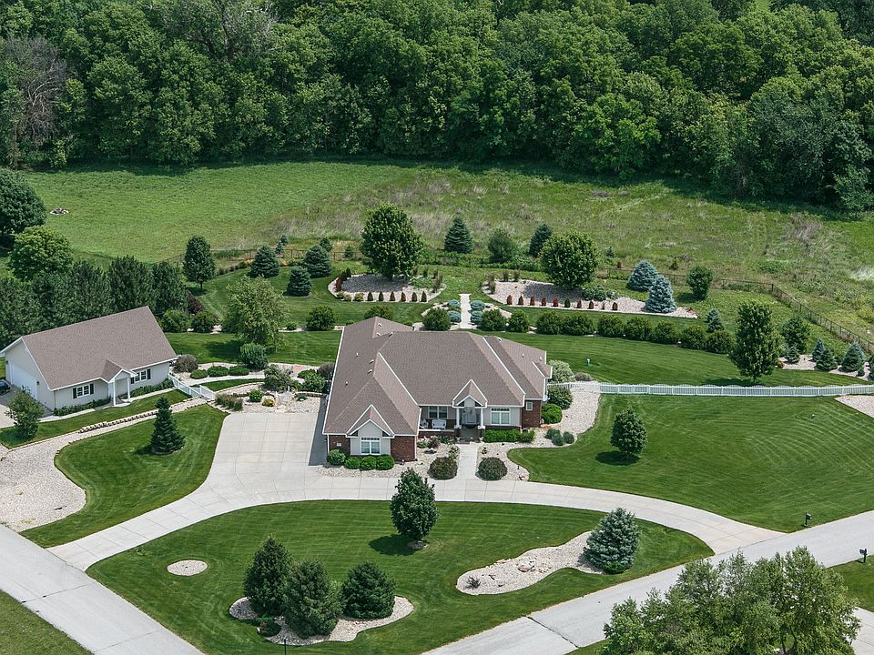 1st image of 7722 Hidden Valley Dr
