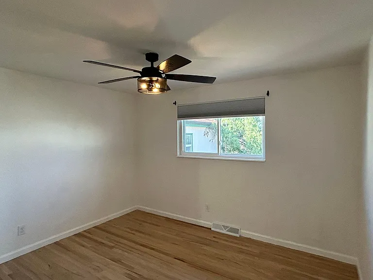 283 Maximus Dr — Photo 5