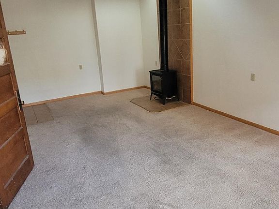 4th image of 206 E Grand Ave #3