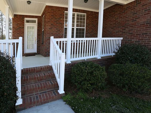 3rd image of 177 Glen Haven Cir