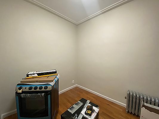 3rd image of 11 E 32nd St APT 7G