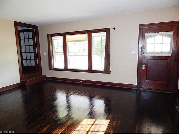 2nd image of 3004 Oak Park Ave