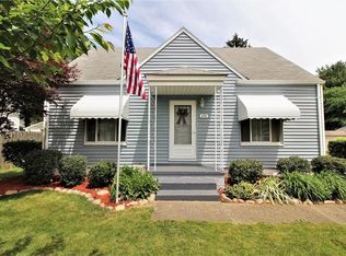 691 E Cassell Ave, Barberton, OH