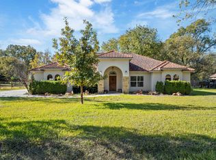 121 Guyler Ln, Del Rio, TX 78840