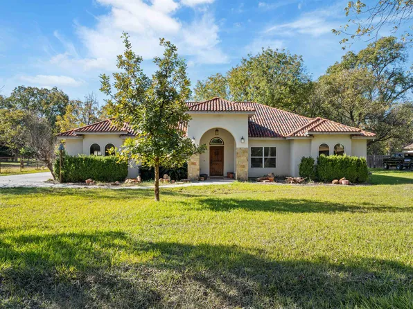 121 Guyler Ln, Del Rio, TX 78840