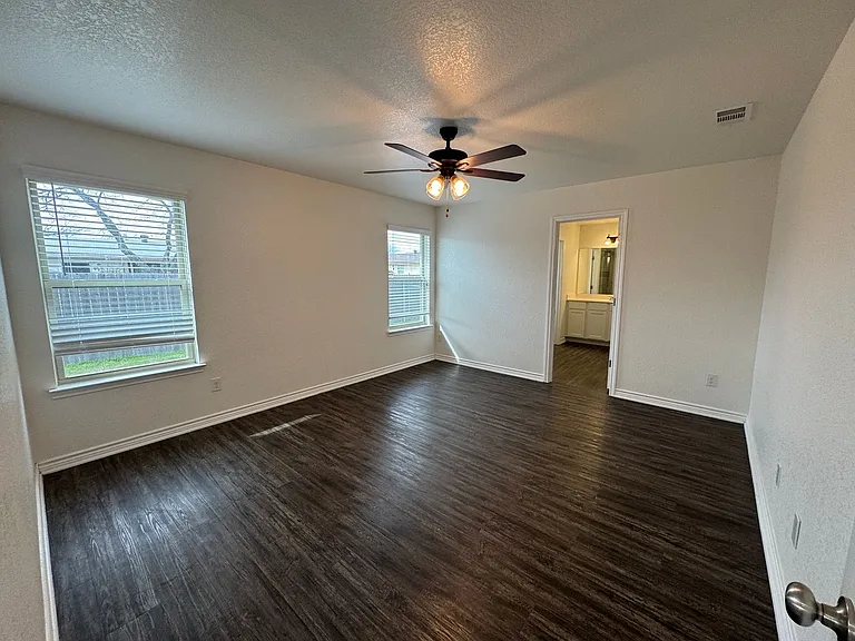 1417 Jasper Garden Ct — Photo 18
