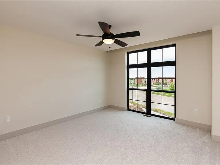 6460 Galleria Dr #2103 — Photo 5