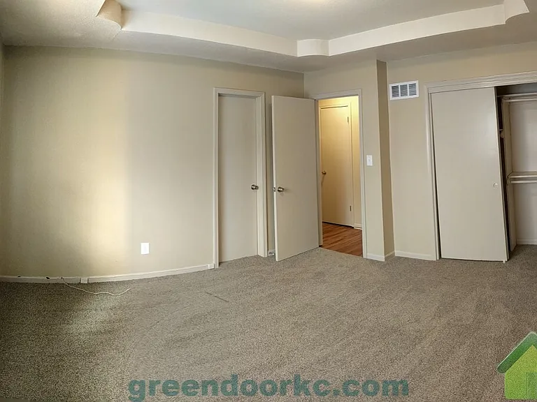 9128 W 78th St — Photo 9