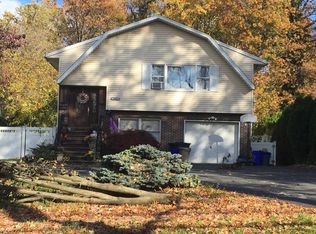 270 Saddle River Rd, Saddle Brook, NJ 07663