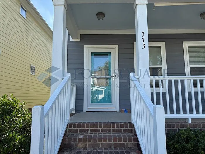 3 bed, 2.5 bath, 1855 sqft, $2,097 — Photo 4