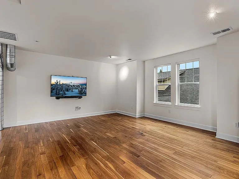 Studio, 535 sqft, $2,000 — Photo 4