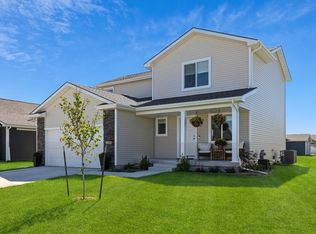 1230 Locust St, Waukee, IA 50263