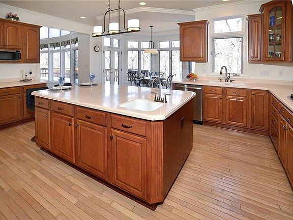 5th image of 4311 Michel Ct