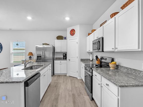 5th image of 1707 W Coronado Avenue SE