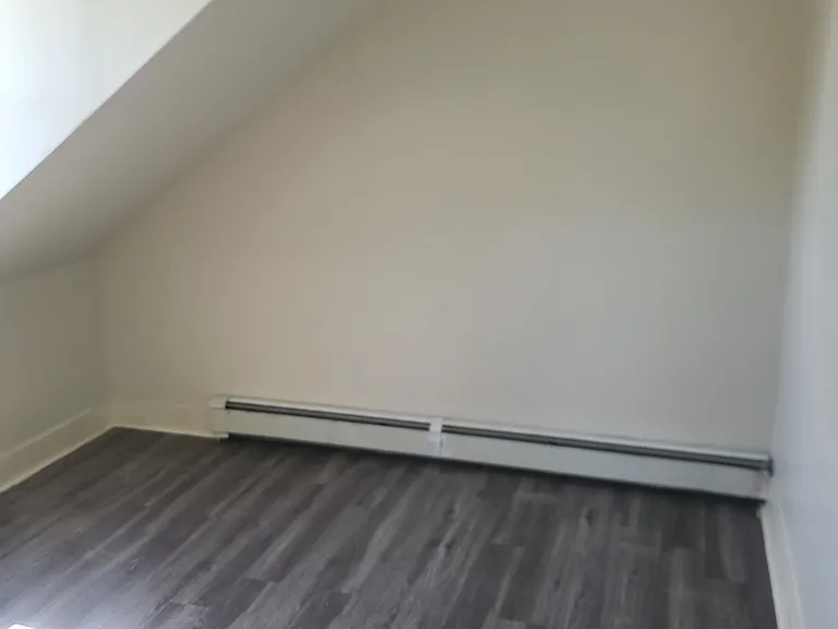 584 Connecticut Ave — Photo 16